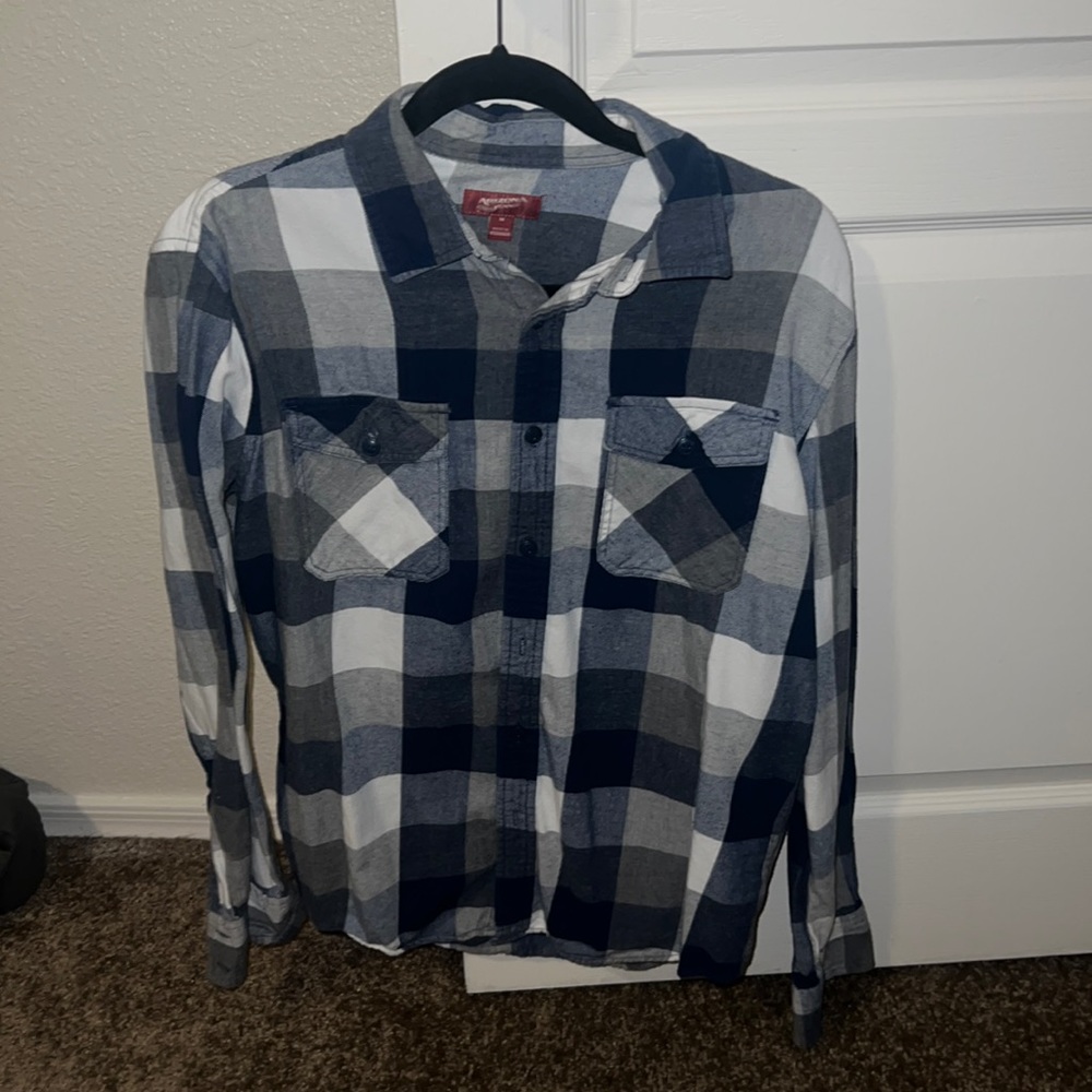Long sleeve blue and white flannel